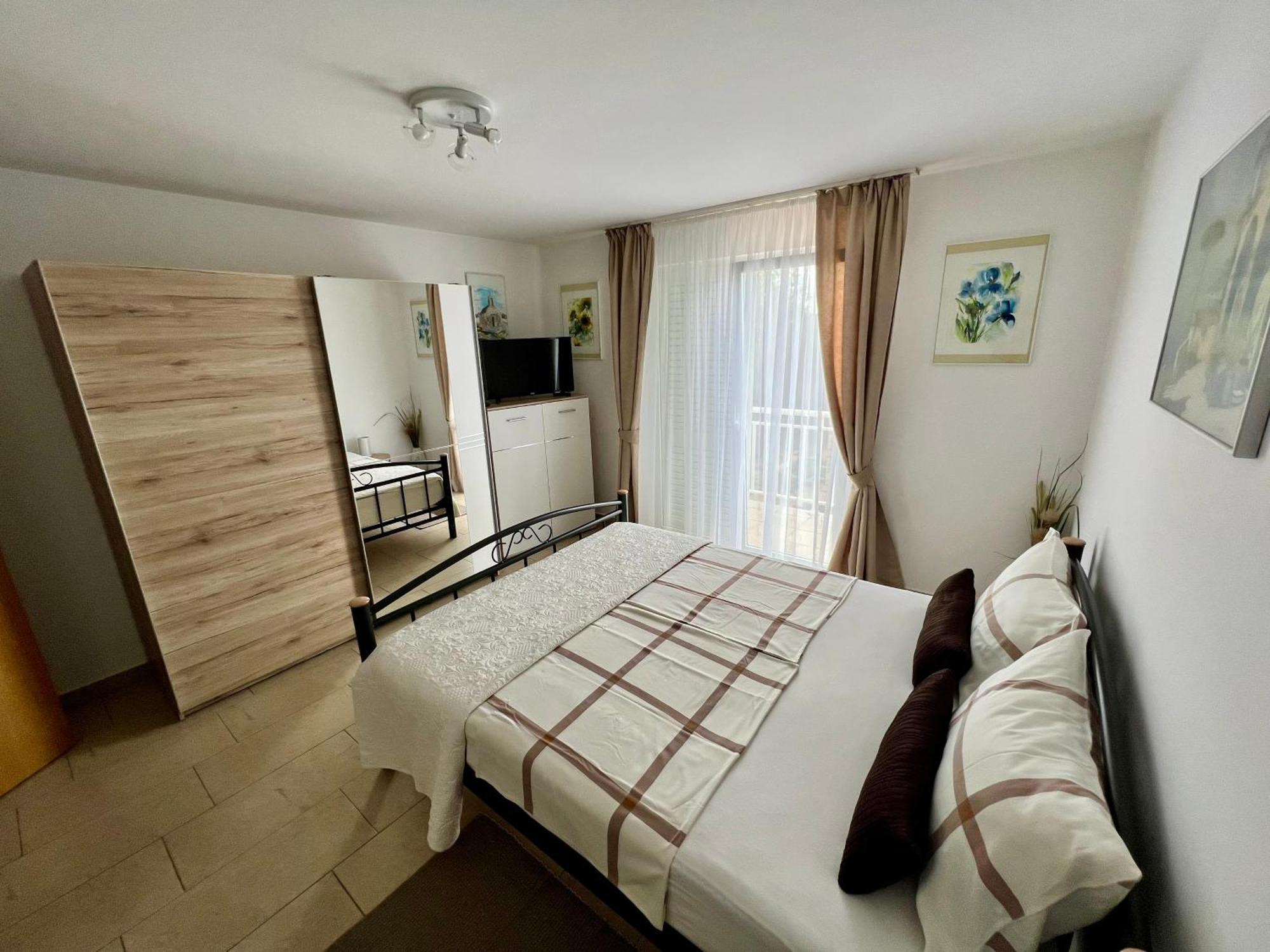 Apartmani Fortuna Lumbarda Exteriör bild