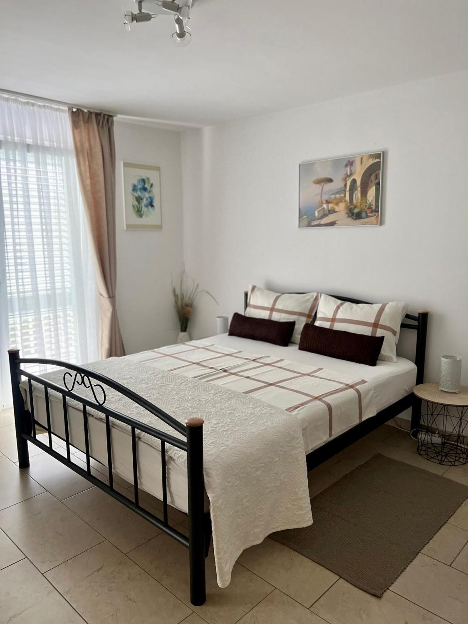Apartmani Fortuna Lumbarda Exteriör bild