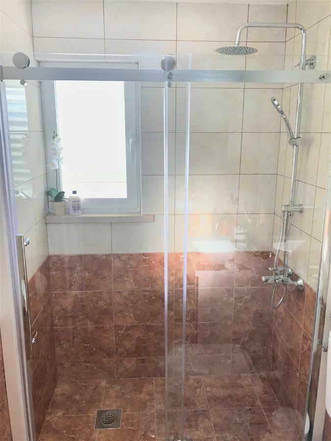 Apartmani Fortuna Lumbarda Exteriör bild