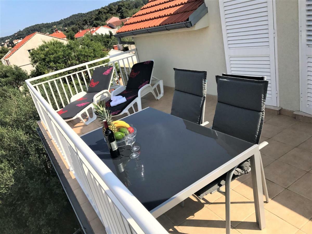 Apartmani Fortuna Lumbarda Exteriör bild